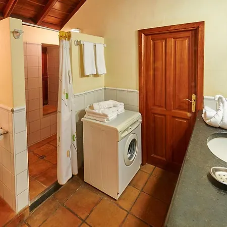 La Taberna Apartment *